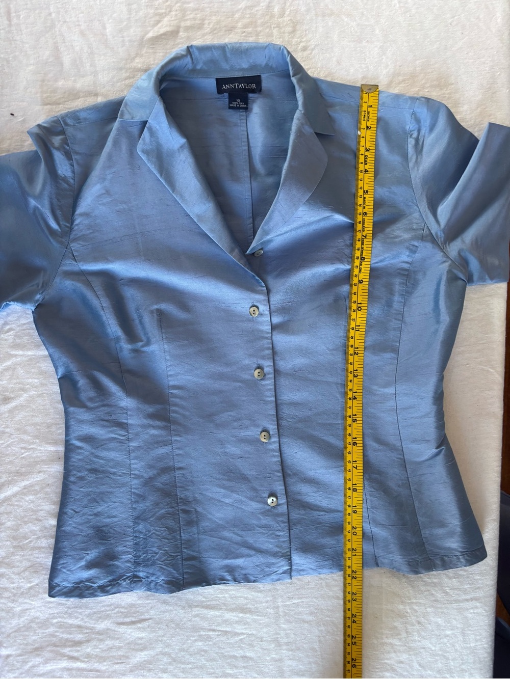 Women’s Ann Taylor Blue Button Front 100% Silk 3/4 Sleeve Blue Size 10 - Picture 7 of 9